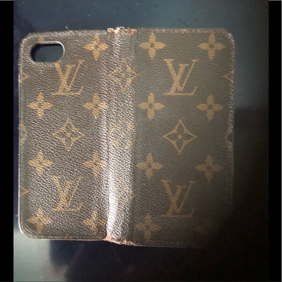 Louis Vuitton.iPhone case!5 1/2 x 2 1/2” EXL. COND - Picture 2 of 4